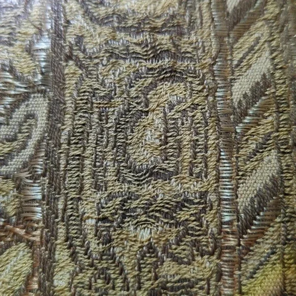 Vintage Wall hanging / piano shawl - Picture 7 of 9